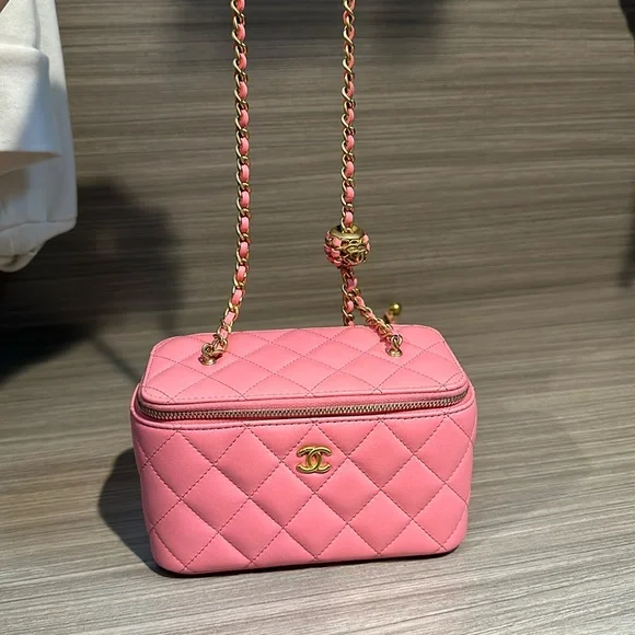 CHANEL Bags Chanel Vanity Bag Pink Poshmark